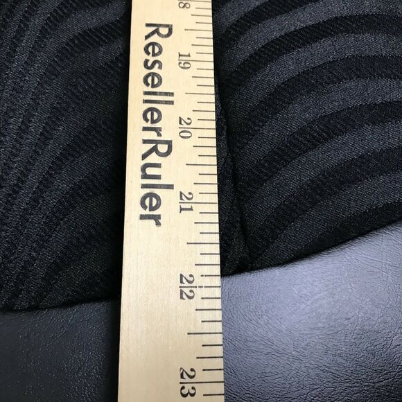 Taylor G Blouse Size M Multicolor Animal Print Rayon Blend Button Up Womens - Picture 3 of 11